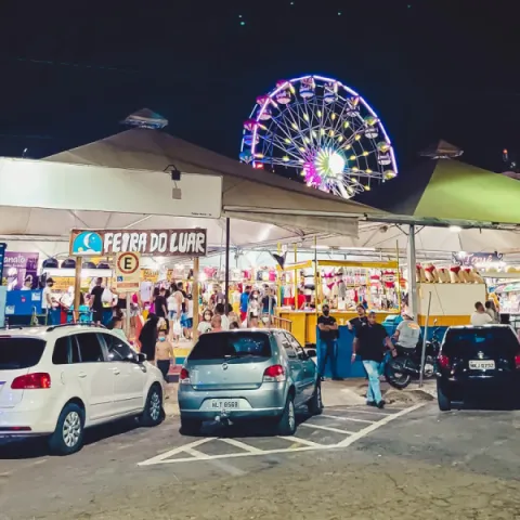 Foto demonstrativa de Feira do Luar